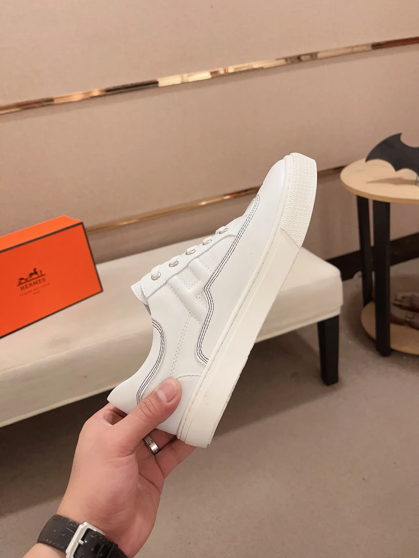 Men's clothing and shoes💰: 400💰《HERMES》【Classic Original Version】Hermès; Top 🔝 Purchasing Agency 🔍🔍Men's latest 🇺🇸 counter sales simultaneously, original ▲▲cowhide imported from Italy ▲▲Exquisite workmanship (Italian 🇮🇹Imported water-dyed 🐂cowhide lining) sole: original sole provided by the original factory, ⚠️exclusive double-layer activity·TPR·rubber·combined molded outsole; Code number: 38-44 (45/46 can be customized, non-refundable)